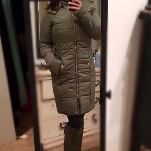 ✨🥂🎉2x HOST PICK!🎉🥂✨Olive Green Puffer *OBO